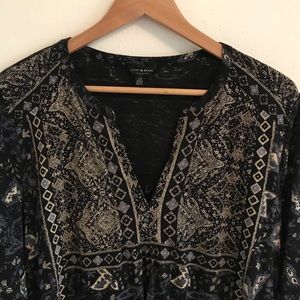 Lucky Brand l/s ikat print black and blue top